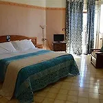 La Terrazza Sul Mare ベッド・アンド・ブレックファスト アヴォラ
