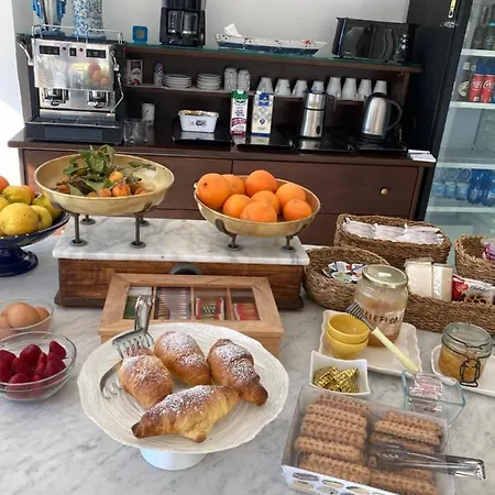 Bed and breakfast La Terrazza Sul Mare 3*