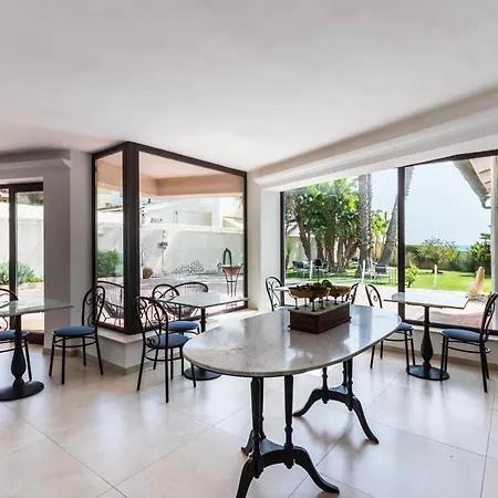 La Terrazza Sul Mare Bed and breakfast
