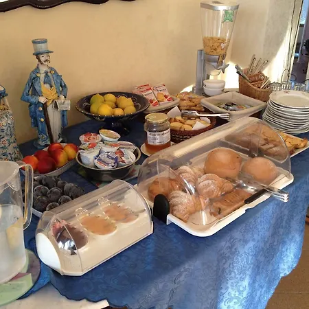 Bed and breakfast La Terrazza Sul Mare 3*