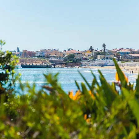 Alojamento de Acomodação e Pequeno-almoço La Terrazza Sul Mare 4*