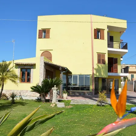 Bed & Breakfast La Terrazza Sul Mare 4*